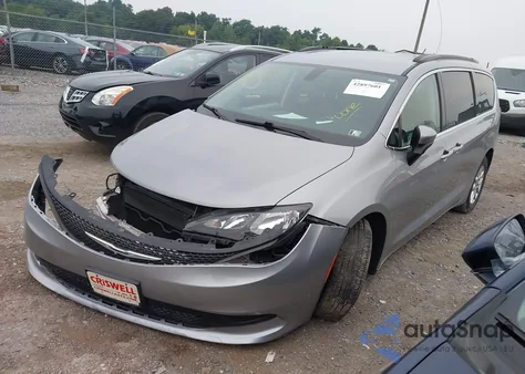 2021 Chrysler Voyager Lxi z USA, uszkodzony, nr VIN 2C4RC1DG0MR547681